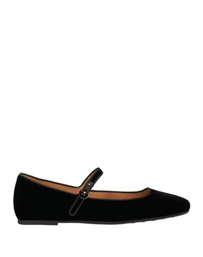 Tod's Round Head Ballet Shoes In Black