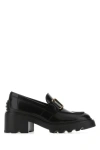 Tod's Semi-shiny Leather Heeled Loafers With Metal Chain Shoes In Black