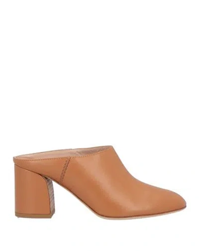 Tod's Woman Mules & Clogs Tan Size 7.5 Soft Leather In Brown