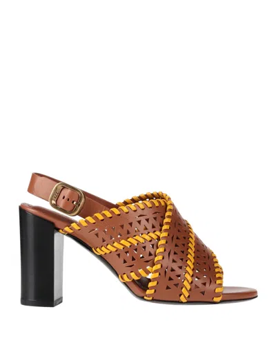 Tod's Sandals In Beige