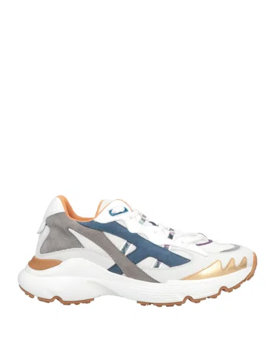 Tod's Sneakers In White