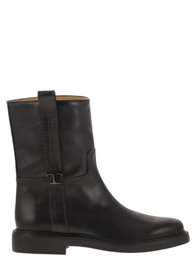 Tod's Women Leather Ankle Boot In Black