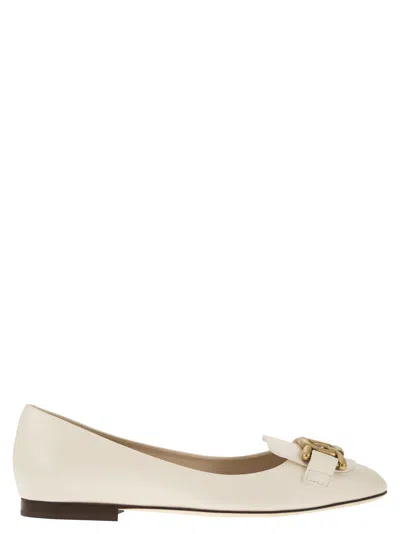 Tod's Women's Leather Ballerina With Accessory In Beige