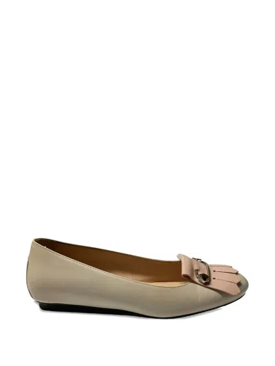 Pre-owned Tod's Vintage Fringed Ballet Flats In Neutral