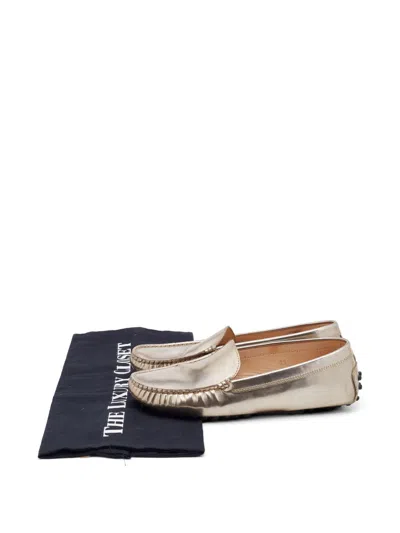 Pre-owned Tod's Vintage Gommini Patent Leather Loafers In Gold