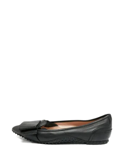 Pre-owned Tod's Vintage Pointed-toe Leather Ballet Flats In Black