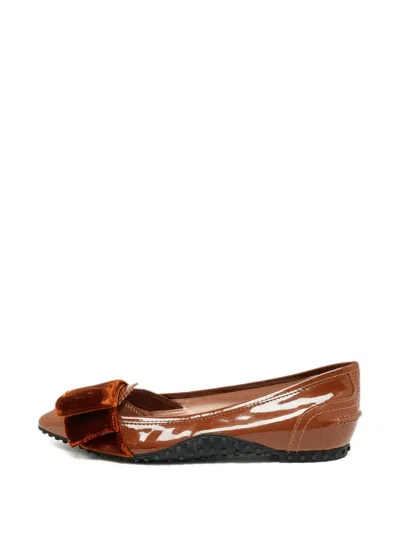 Pre-owned Tod's Vintage Velvet Bow Leather Loafers In Brown