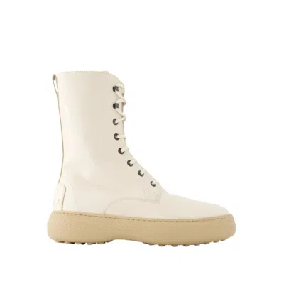 Tod's Winter Gommini Ankle Boots In White