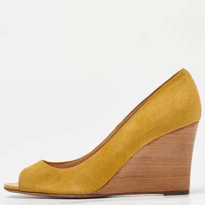 Pre-owned Tod's Yellow Suede Wedge Peep Toe Pumps Size 39