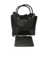 Tod's Zippered Shoulder Bag In Black