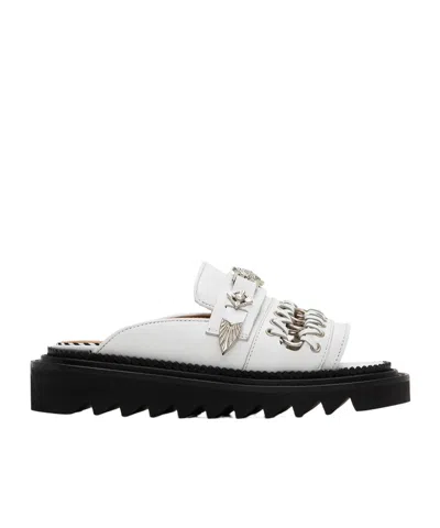 Toga Chain Open-toed Slippers In Black