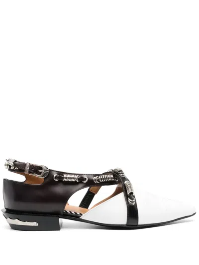 Toga Ballerinas Mit Ringdetail In Black