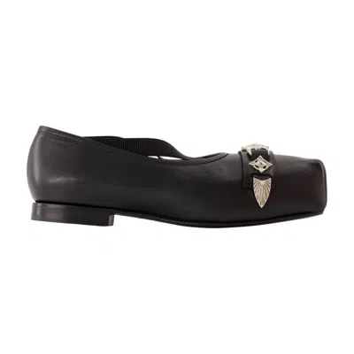Toga Pulla Aj1343 Ballerinas In Black