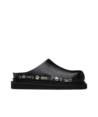 Toga Virilis Round Toe Mules In Black