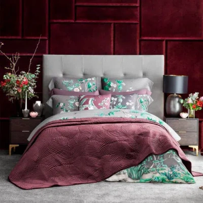 Togas Alfabia Bedcover In Purple
