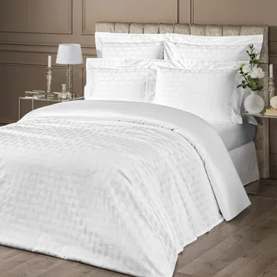 Togas Avantgarde 300 Thread Count Egyptian-quality Cotton Sateen Flat Sheet In Snow-white;snow-white