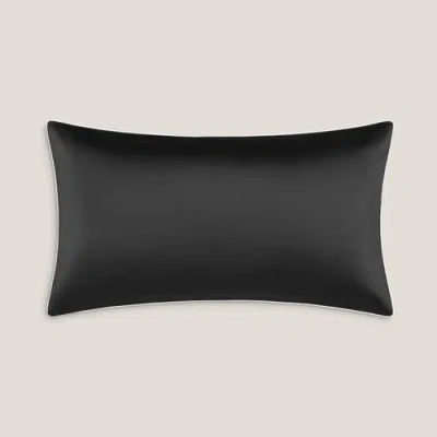 Togas Clarity Piping Pillowcase Set In Black