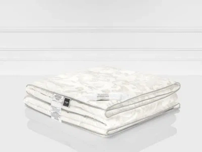 Togas Infinity Mulberry Silk Comforter In White