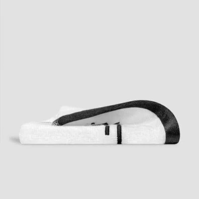 Togas Jasper Towel In White