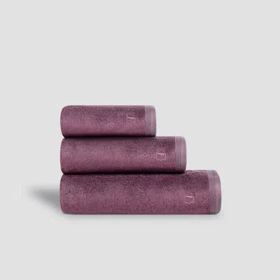 Togas Poitiers Cotton Blend Bath Towel In Red