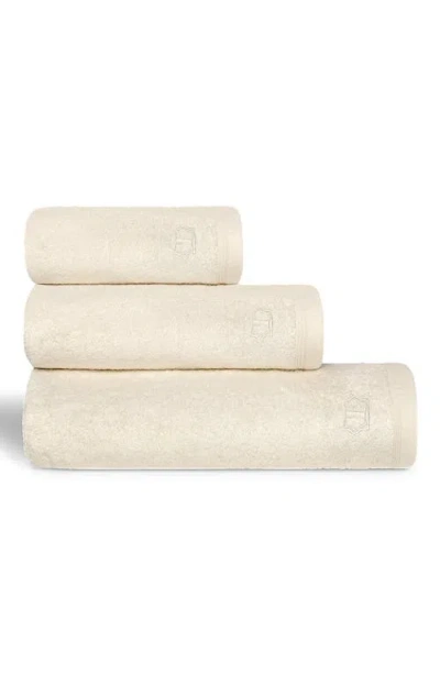 Togas Poitiers Towel In White