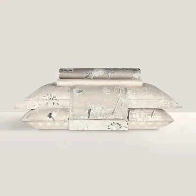 Togas Tawit Duvet Cover In White