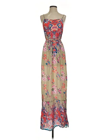 Pre-owned Tolani Casual Dress In Tan