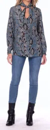 Tolani Julie Top In Snake In Blue