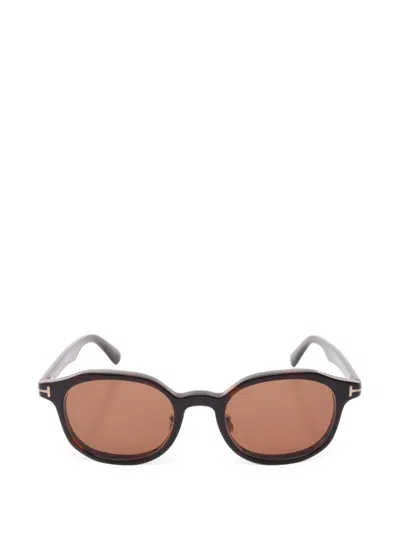 Pre-owned Tom Ford 2010s T-logo Sunglasses In Brown