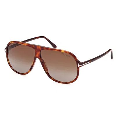 Tom Ford Aviator Full Rim, With A Light Havana Frame And Brown Gradient Lens.