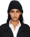 Tom Ford Ribbed Logo-plaque Beanie Hat In Black