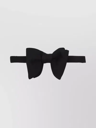 Tom Ford Bow Tie Ribbed Texture In Black