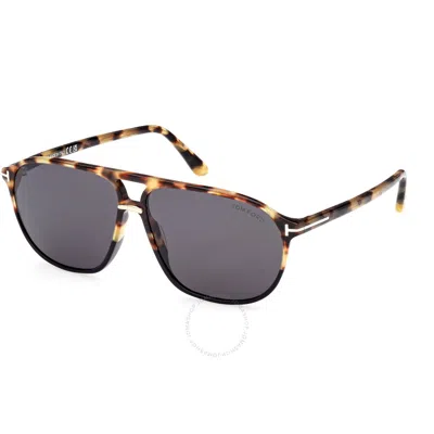 Tom Ford Bruce 61mm Navigator Sunglasses In Shiny Black Grey/brown