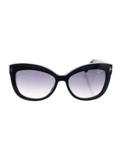 Pre-owned Tom Ford Cat-eye Gradient Sunglasses In Black