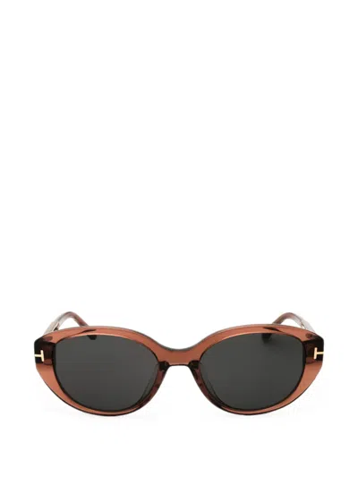 Tom Ford Cat-eye Sunglasses In Gray