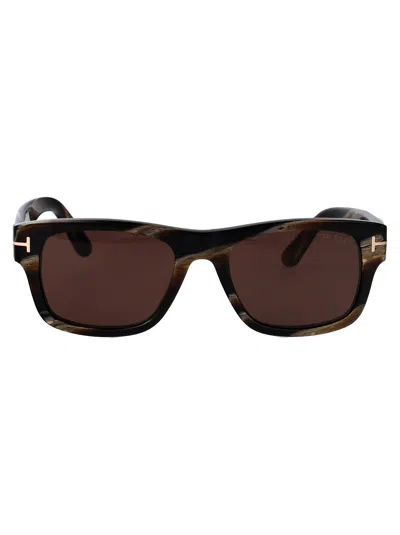 Tom Ford Squared Sunglasses Ft1303 64 E In Brown