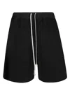 Tom Ford Satin Bermuda Shorts With Pockets And Elastic Waistband In Black