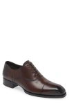 Tom Ford Elkan Croc-effect Leather Oxford Shoes In Burnt