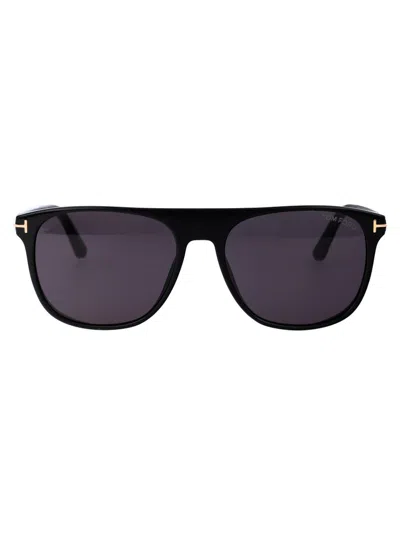 Tom Ford Sunglasses In 01a Nero Lucido / Fumo