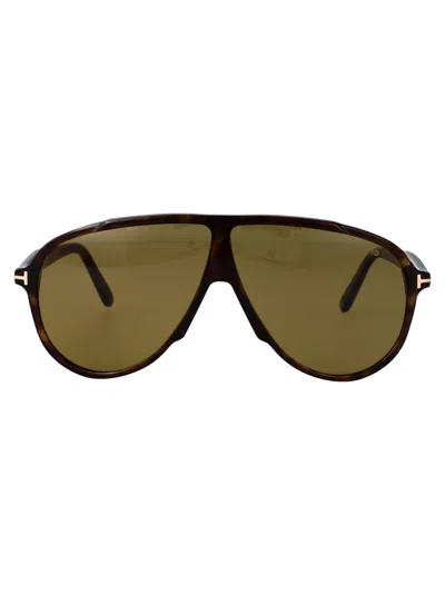 Tom Ford Eyewear Oversized Pilot Frame Sunglasses In Brown