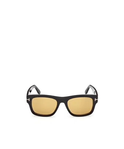 Tom Ford Eyewear Rectangular Frame Sunglasses In Black