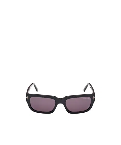 Tom Ford Eyewear Rectangular Frame Sunglasses In Gray