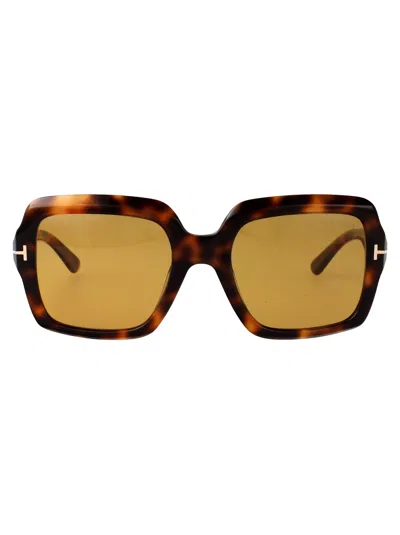 Tom Ford Squared Sunglasses Ft1082 53 E In Brown