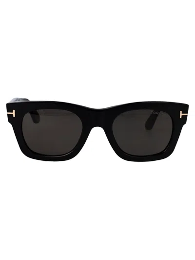 Tom Ford Squared Sunglasses Ft1314 01 A In Black