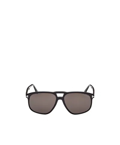 Tom Ford Full Frame Sunglasses In Gray