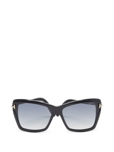 Pre-owned Tom Ford Leah Cat-eye Sunglasses In Black