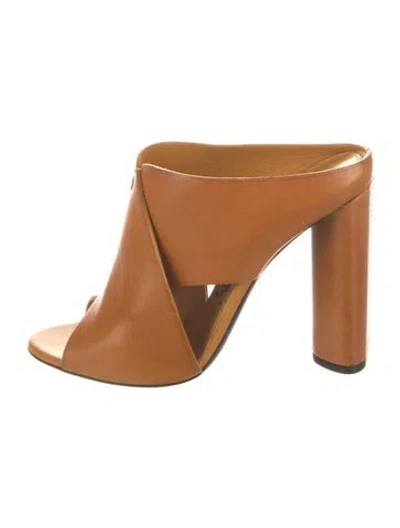 Pre-owned Tom Ford Leather Mules In Brown
