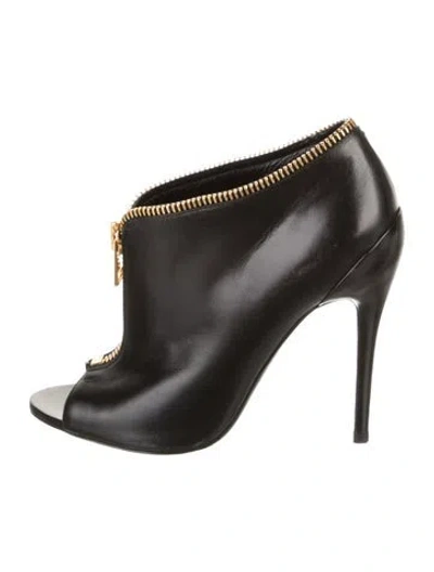 Pre-owned Tom Ford Leather Pumps In Black