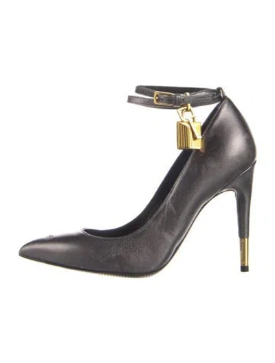 Pre-owned Tom Ford Leather Pumps In Black
