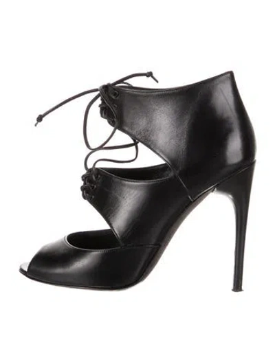 Pre-owned Tom Ford Leather T-strap Pumps In Black